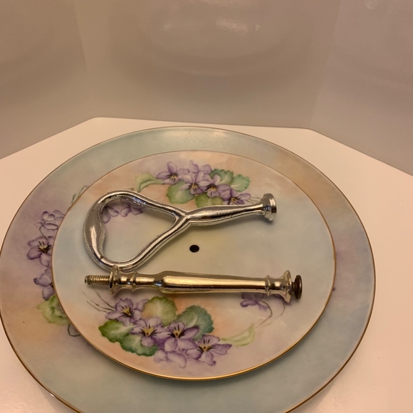 2 tier cakestand:Vintage English bone china - Picture 4 of 7